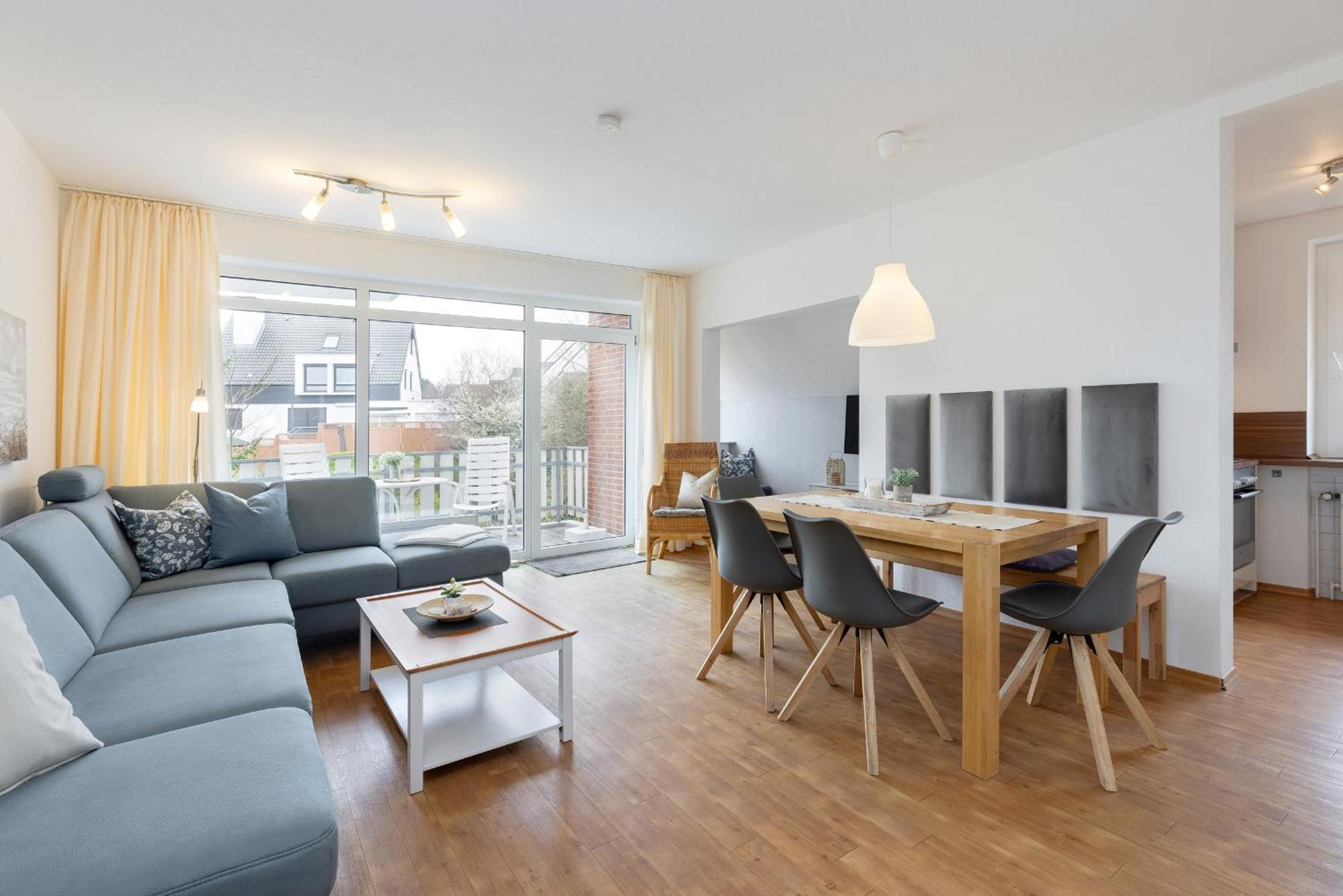 Apartment W4 - Gaestehaus Christian-westphal-str 60 - Feriendomizil Hollich Groemitz